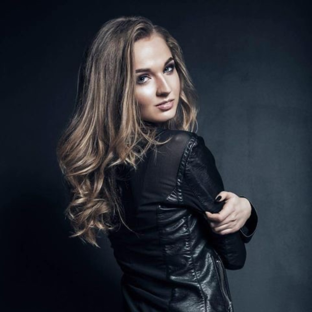 Meet your Posher, Ютта